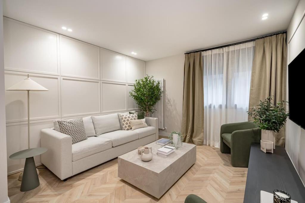 Apartamento Premium Salamanca Vi Renovated 2br 2bh *